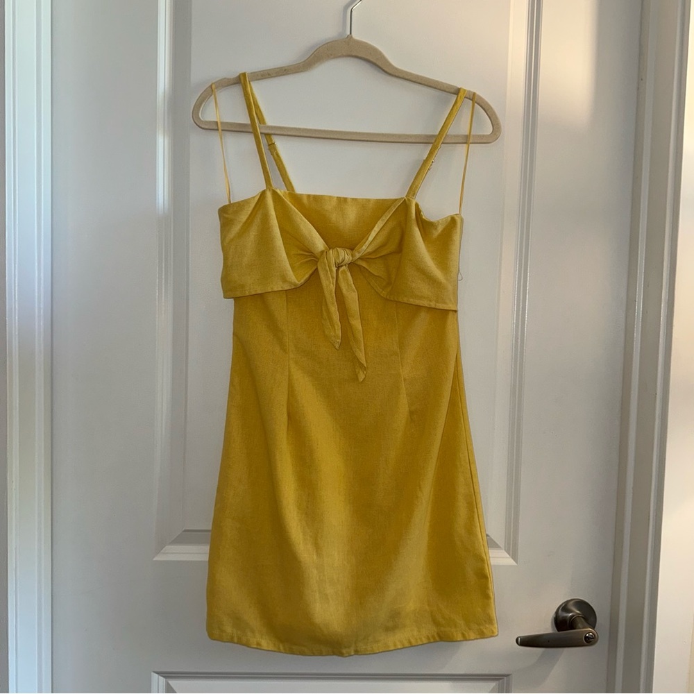 Re:named Yellow Tie Front Sleeveless Camisole